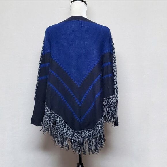 FANTASTIC Fawn Blue Black Bohemian Gray Fringe Aztec Print Wool Sweater Poncho - Picture 7 of 11